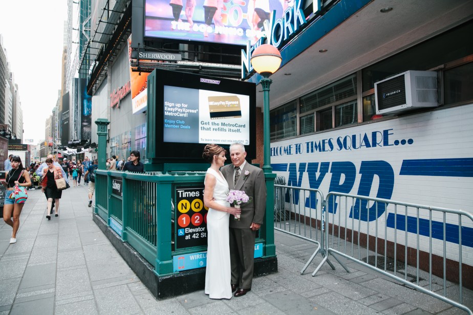 times_square_wedding_EB-176