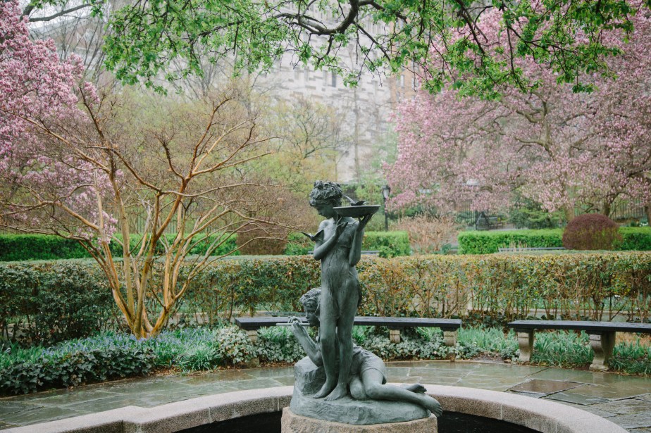 Conservatory-garden-central-park-wedding_RD-6